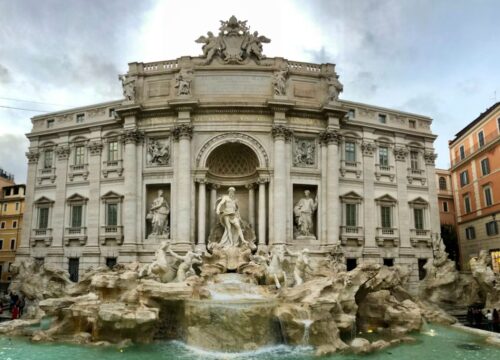 Trevi Fountain Guided Tour with Exclusive Access